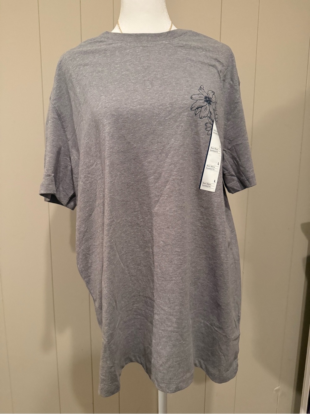 Gray Floral-Accent Men’s Crew Neck T-Shirt size L